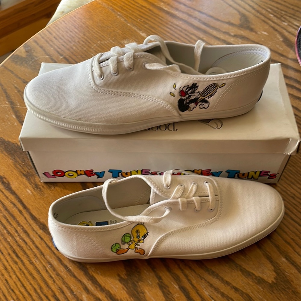 Vintage Looney Tunes Sneakers